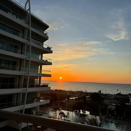 Apartamento Beachfront Luxury In *